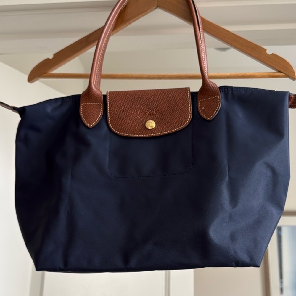 Longchamp Le Pliage Medium Tote